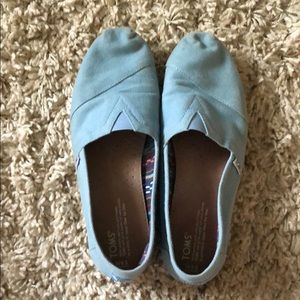 Baby blue toms!
